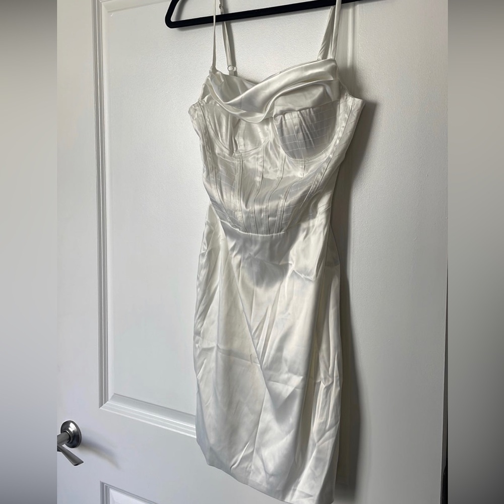 Bella Barnett dress